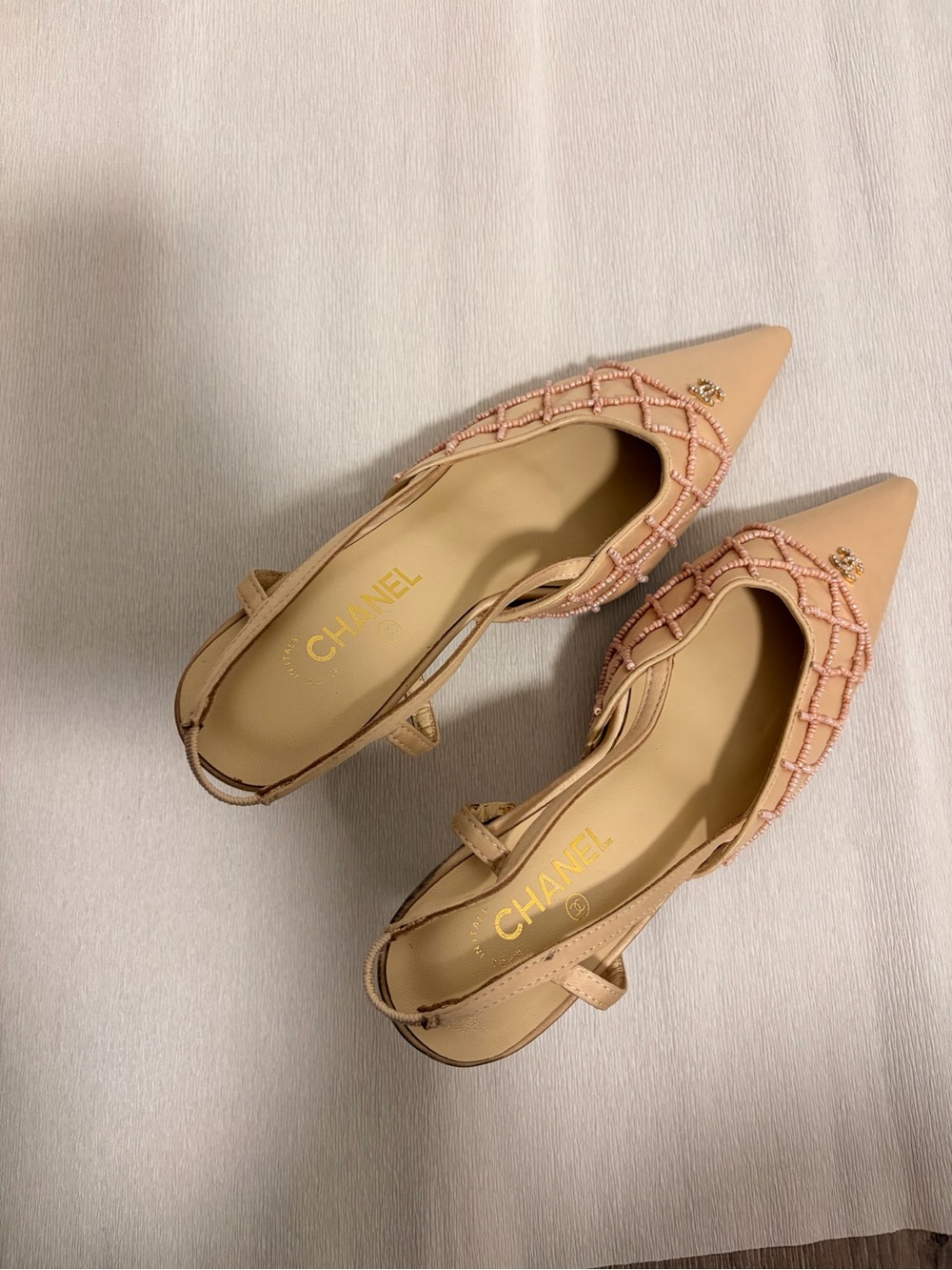 CHANEL Nude Pink Quilted Slingback Satin Pointed-Toe Heels EU-37C, US-6.5-7 - Picture 2 of 7